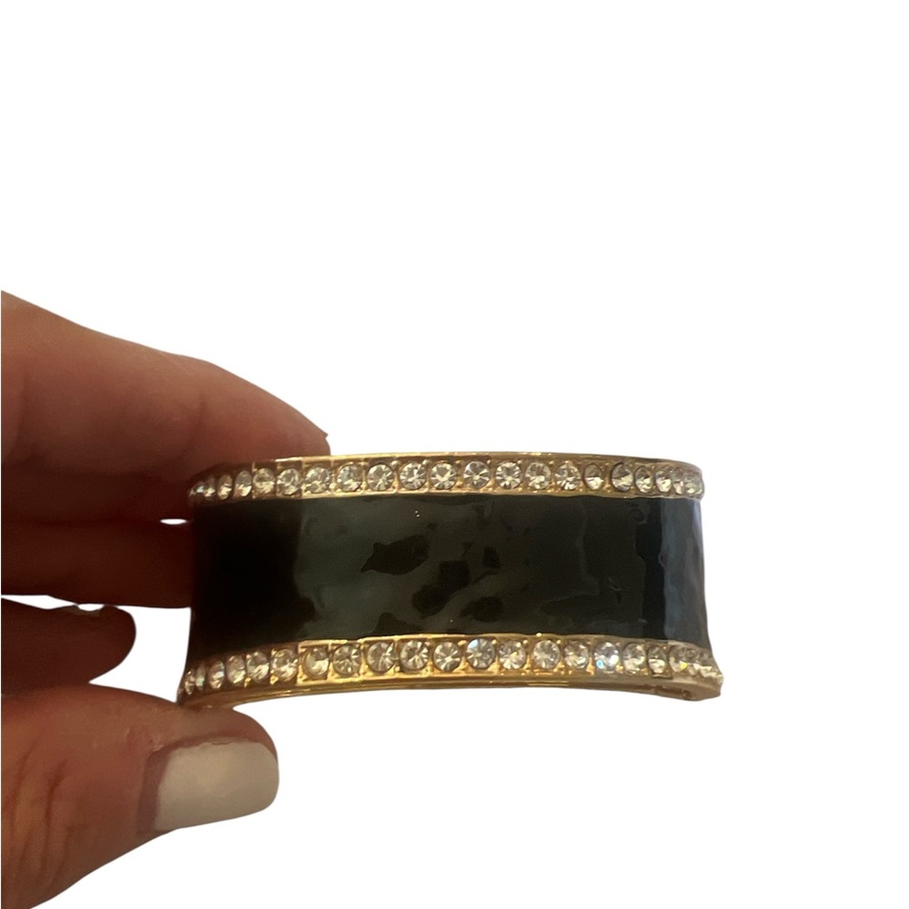 Elegant Gold and Black Bracelet